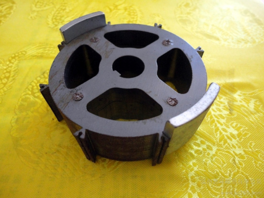 磁鋼參數(shù)對(duì)應(yīng)的電機(jī)性能