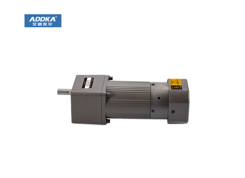 永磁同步電機(jī)相較于交流異步電機(jī)的優(yōu)勢在何處?